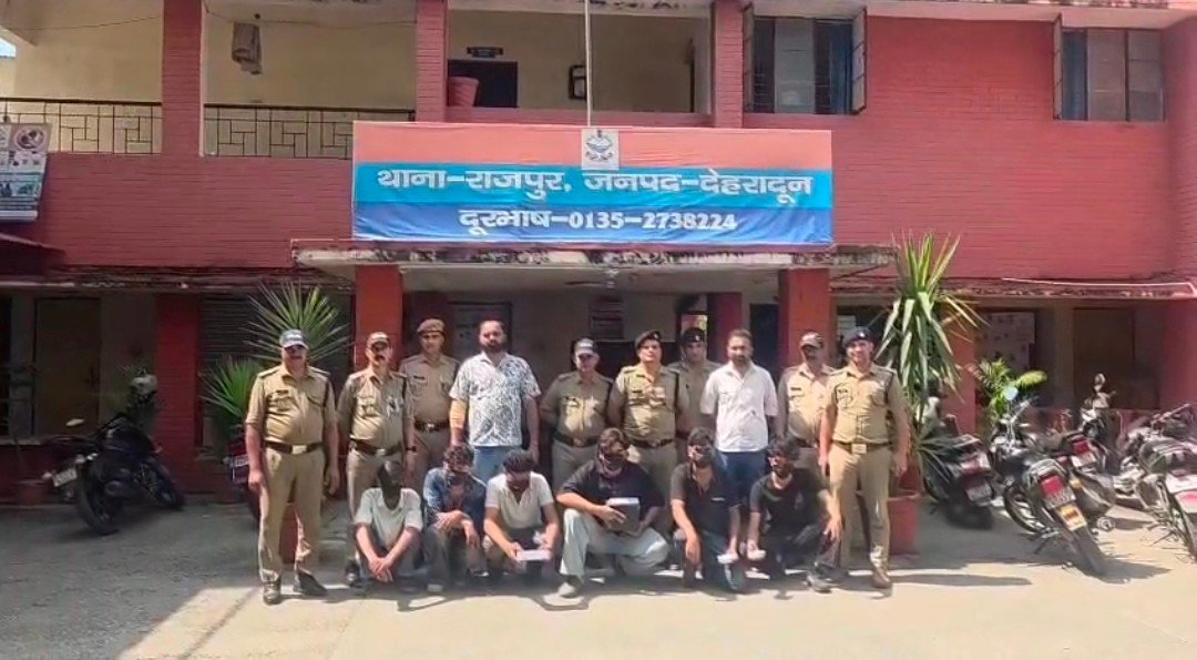 देहरादून में महंगे शौक के लिए बने ड्रग पैडलर, छह छात्र गिरफ्तार, पुलिस का दावा-दिल्ली के सिद्धू गैंग से हैं जुड़े