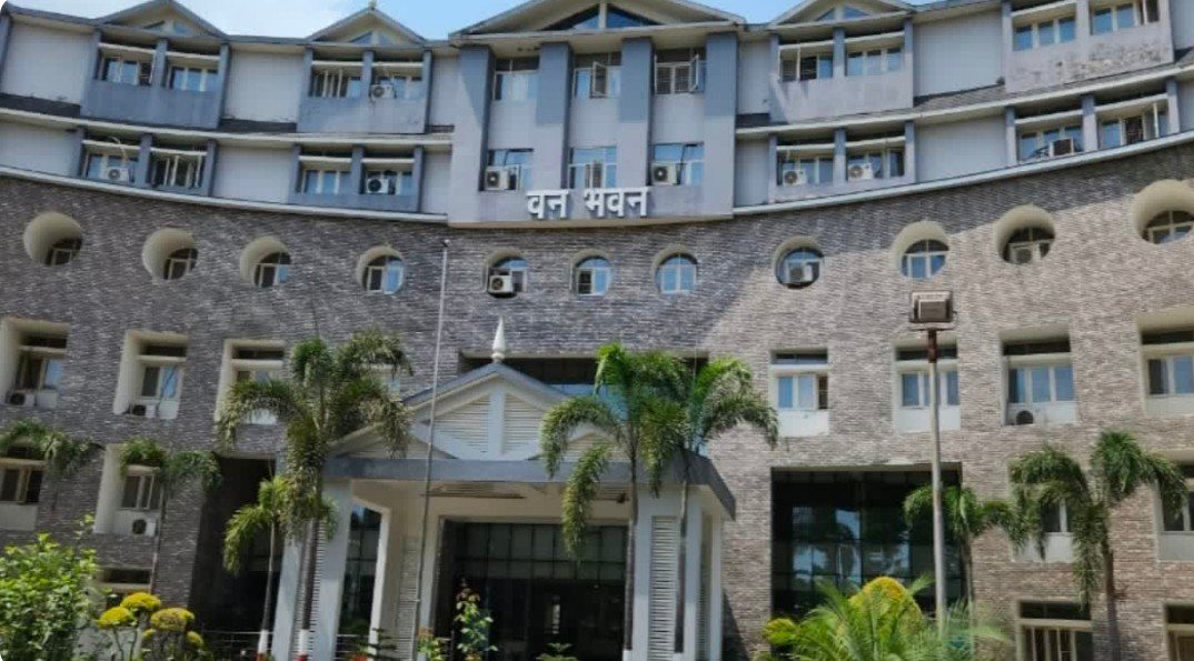 उत्तराखंड में IFS अधिकारियों के ताबड़तोड़ तबादले, कई DFO बदले गए