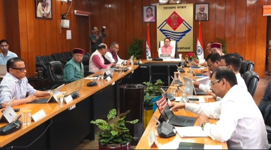देहरादून में धामी कैबिनेट की बैठक खत्म, 15 प्रस्तावों पर लगी मुहर, सामान्य वर्ग के लिए खुशखबरी