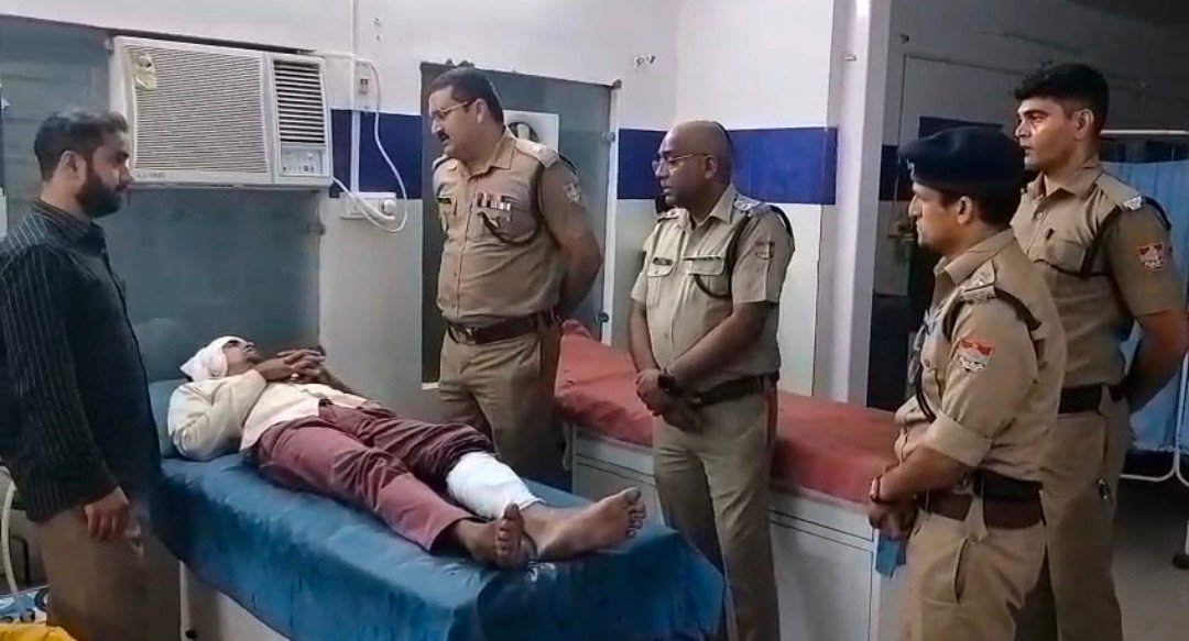 हरिद्वार के खानपुर में  पुलिस और बदमाशों के बीच मुठभेड़, पैर में गोली लगने से बदमाश घायल