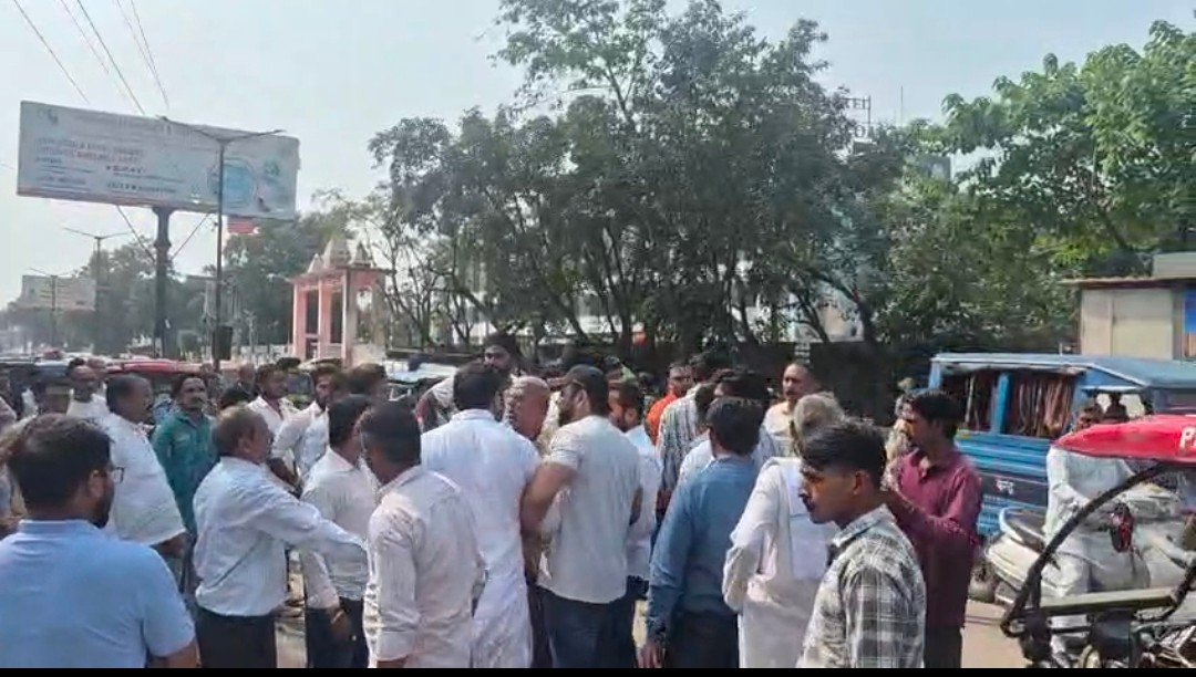 हरिद्वार में कांग्रेस के प्रस्तावित प्रदर्शन से पहले आपस में भिड़े कार्यकर्ता, प्रदेश प्रभारी कुमारी शैलजा के कार्यक्रम में जमकर हुआ हंगामा