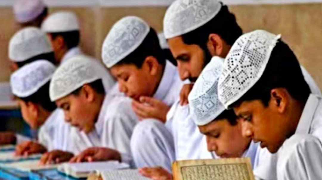 उत्तराखंड में मान्यता न लेने वाले मदरसों के खिलाफ प्रशासन ने शुरू की कार्रवाई, रुद्रपुर में दो मदरसे सील
