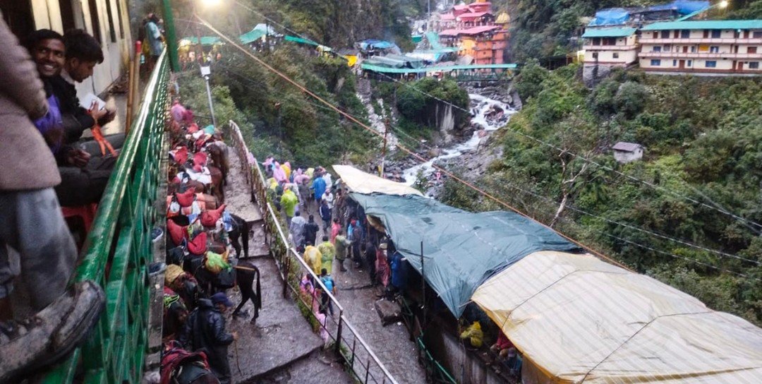उत्तरकाशी के यमुनोत्री धाम की यात्रा पर आए कर्नाटक और महाराष्ट्र के दो श्रद्धालुओं की बिगड़ी तबीयत, दोनों की मौत