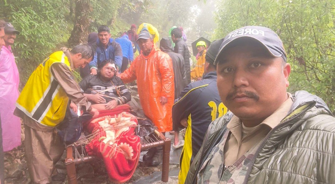 चमोली के रुद्रनाथ यात्रा मार्ग पर घोड़े से गिरकर यात्री घायल, एसडीआरएफ ने किया रेस्क्यू, अस्पताल में भर्ती