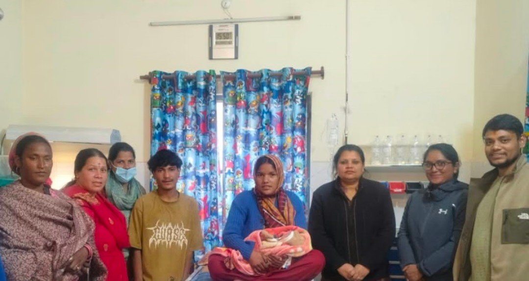 चमोली के अस्पताल से अचानक बिना बताए निकली गर्भवती, नृसिंह मंदिर पैदल मार्ग पर दिया बच्चे को जन्म