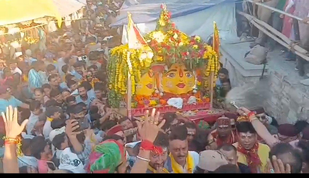 अल्मोड़ा में प्रसिद्ध नन्दा देवी महोत्सव का समापन मां नंदादेवी की विदाई के साथ संपन्न, भावुक हुवे श्रद्धालु