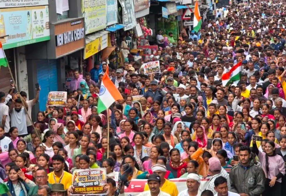 हल्द्वानी में बिंदुखत्ता आंदोलन में गरमाया माहौल, मंच से विधायक मोहन बिष्ट पर बरसे वक्ता