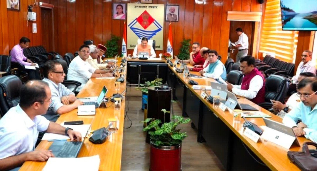 धामी मंत्रिमंडल की बैठक संपन्न, इन 17 महत्वपूर्ण प्रस्तावों पर लगी मुहर, अदानी ग्रुप को पावर प्रोजेक्ट की मंजूरी