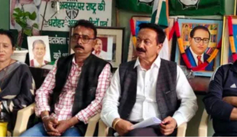 नैनीताल के कैंची धाम का भीषण जाम बना पहाड़ का नासूर, व्यापारी बोले, रानीखेत का पर्यटन और व्यापार हो रहा चौपट