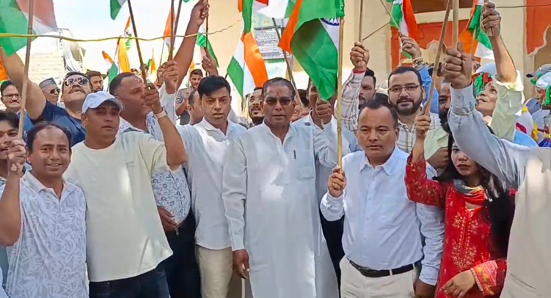 अल्मोड़ा में स्वतंत्रता दिवस से पहले भाजपा ने निकाली तिरंगा यात्रा