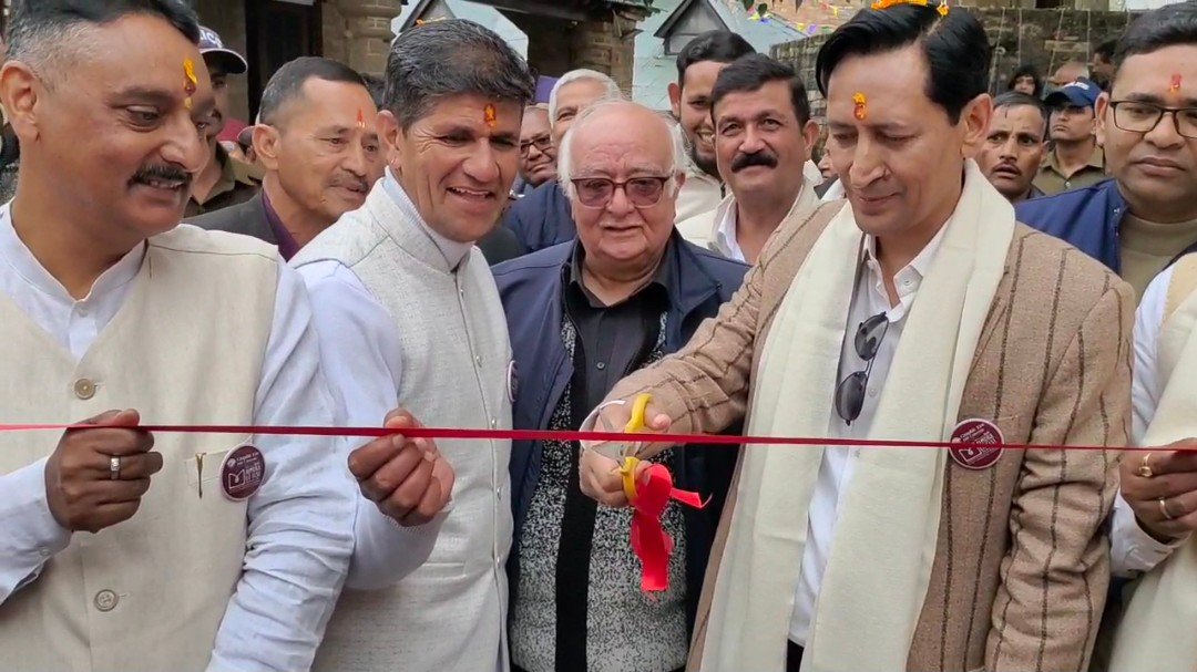 अल्मोड़ा में मल्ला महल में तीन दिवसीय आजीविका सरस मेले का शुभारंभ, कुमाऊँ आयुक्त ने किया स्टॉलों का निरीक्षण