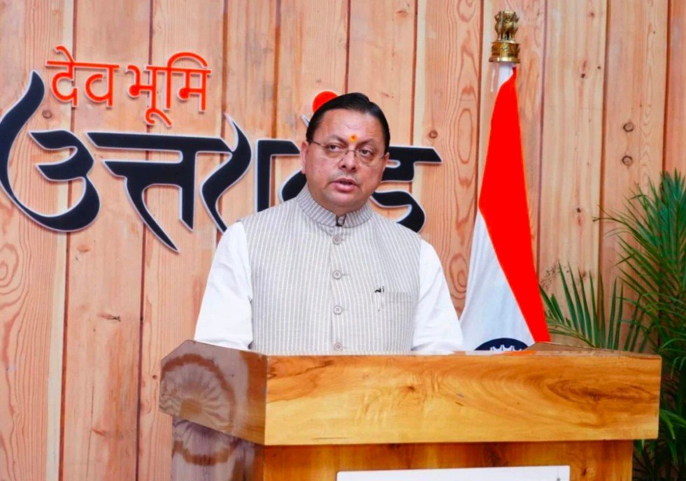 नैनीताल में दूषित पानी से मचा हड़कंप, धामी सरकार ने 6 इंजीनियरों को किया सस्पेंड