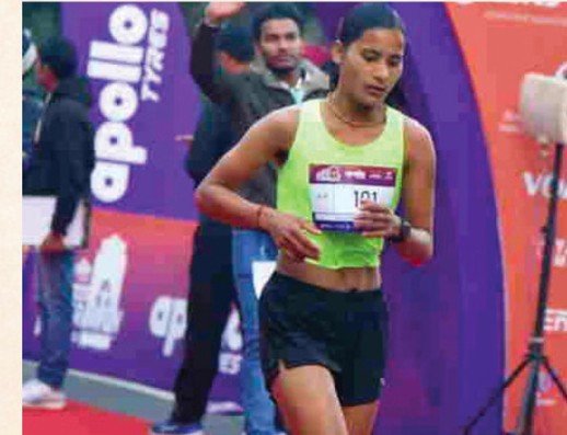 चमोली की बेटी भागीरथी ने बढ़ाया मान, हैदराबाद में आयोजित मैराथन की 42 किमी की दौड़ में जीता रजत पदक